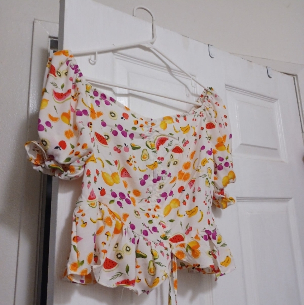 Fruity size medium forever 21 shirt top